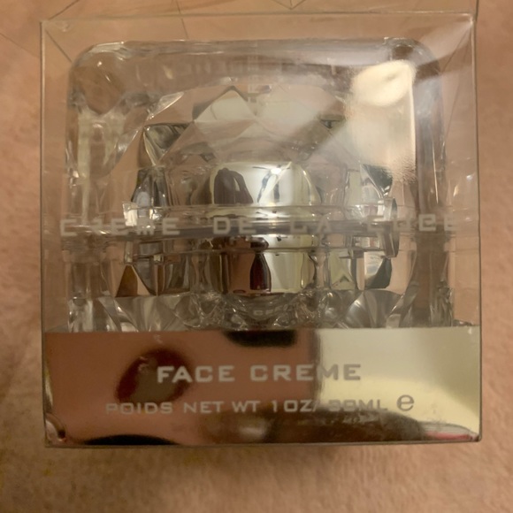 Face Cream - Picture 1 of 7